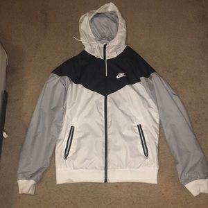 nike windbreaker jacket